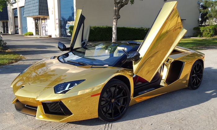 Who is the owner of Gold Lamborghini Aventador in ...