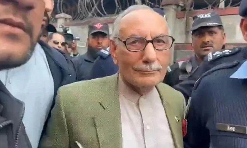 Islamabad police arrest former army general Amjad Shoaib for ‘inciting ...
